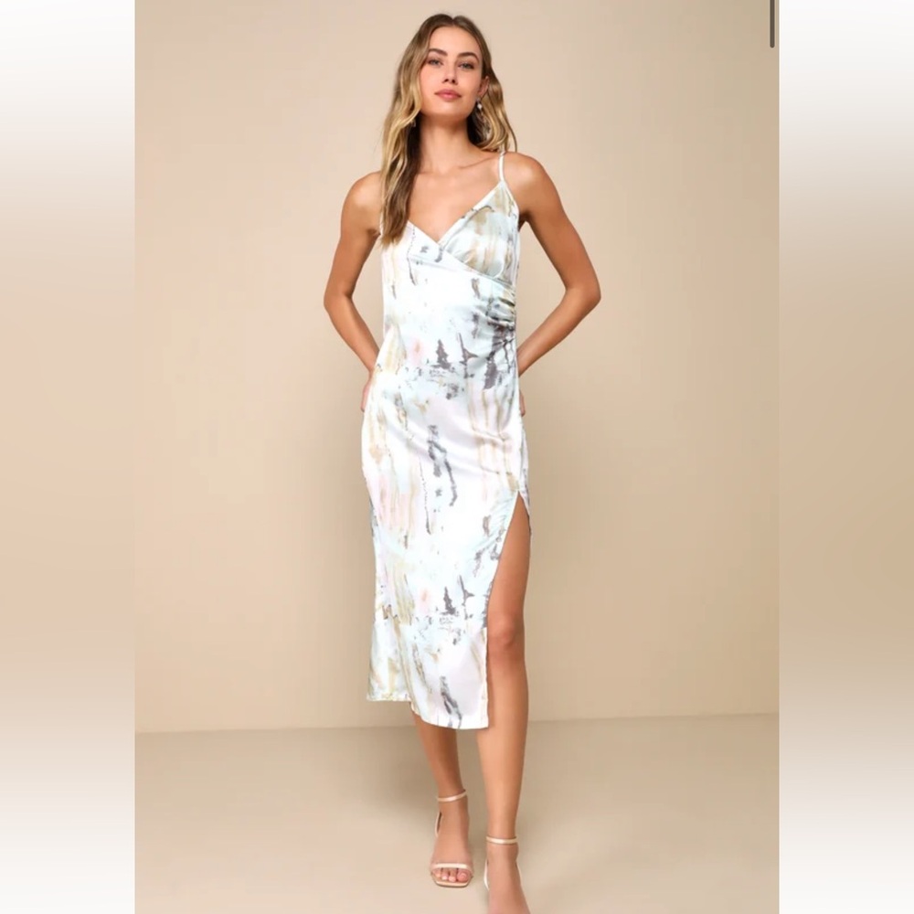 NWT Lulus Midi Dress